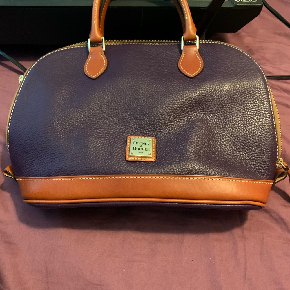 Purse - Picture 2 of 3